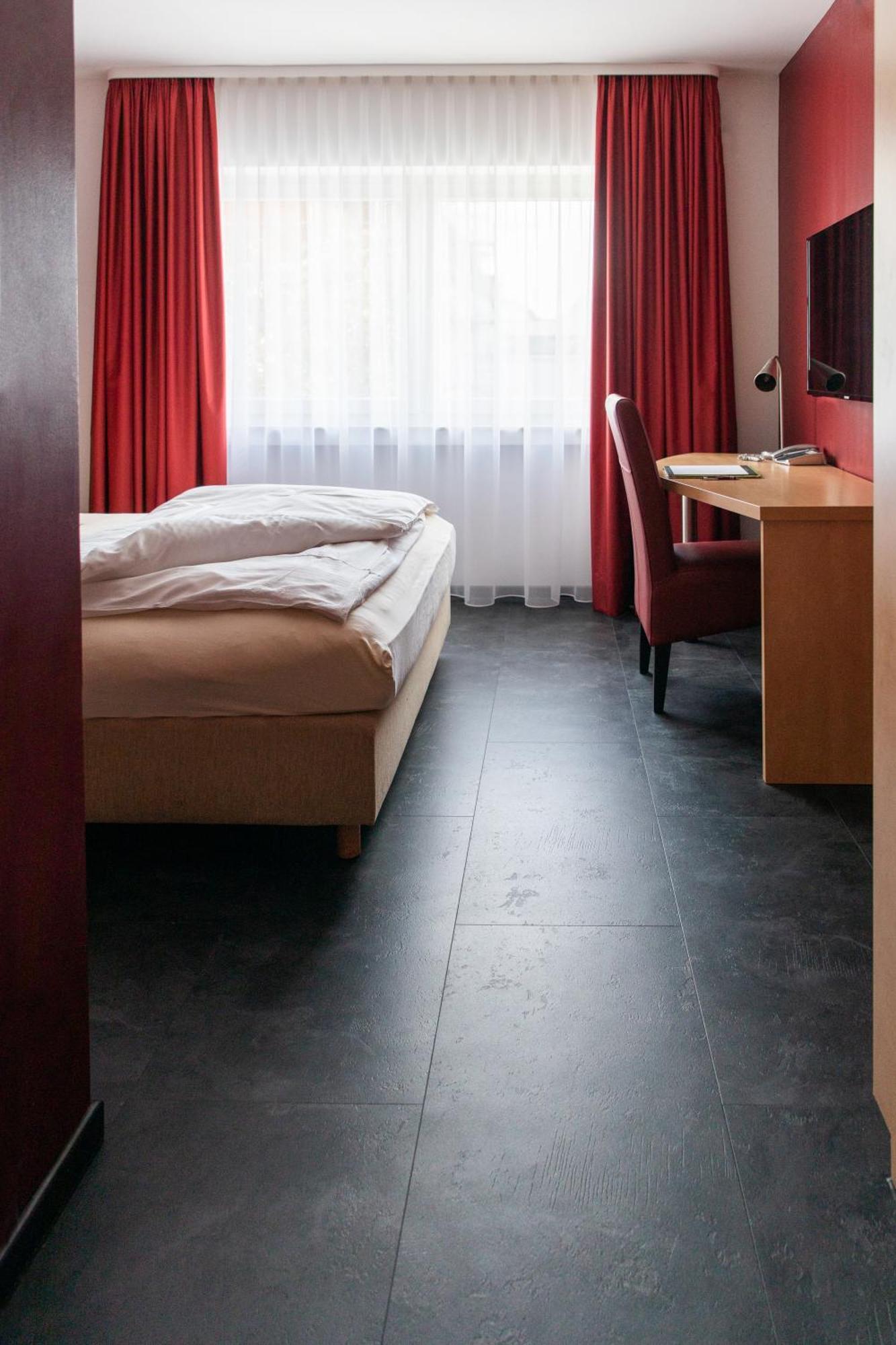 Mein Schlosshotel Heusenstamm Zewnętrze zdjęcie