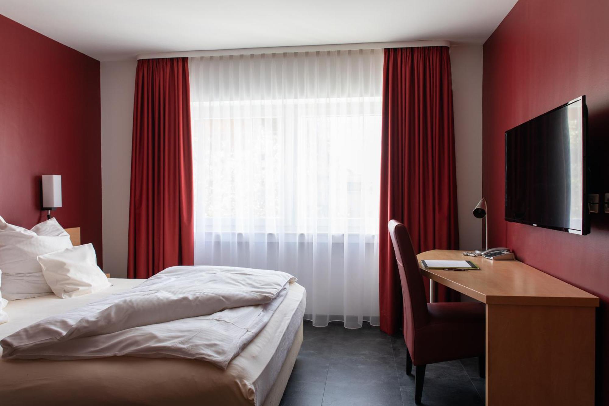 Mein Schlosshotel Heusenstamm Zewnętrze zdjęcie